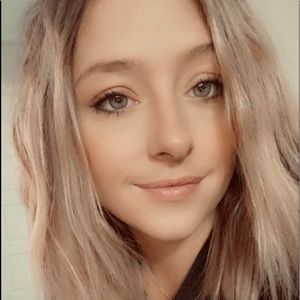 Meet your Posher, Natasha